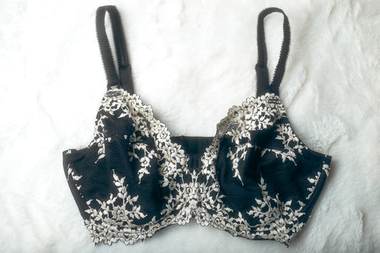Wacoal 34DDD Embrace Lace 65191 Unlined Embroidered Underwire Bra Black