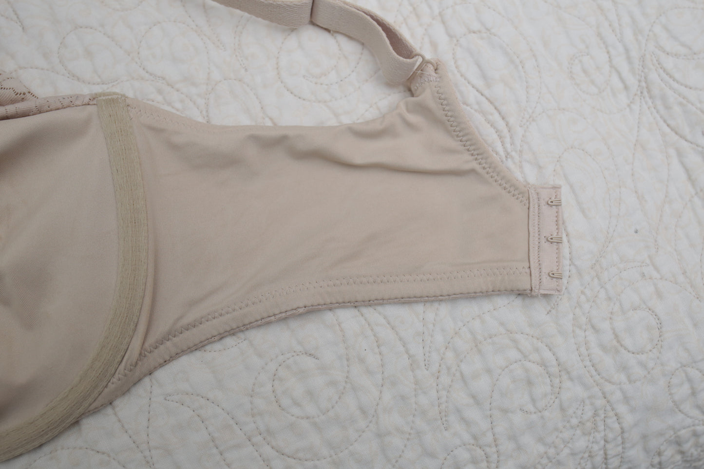 Wacoal 34DDD Inside Job 855345 Underwire Side Support Bra Beige
