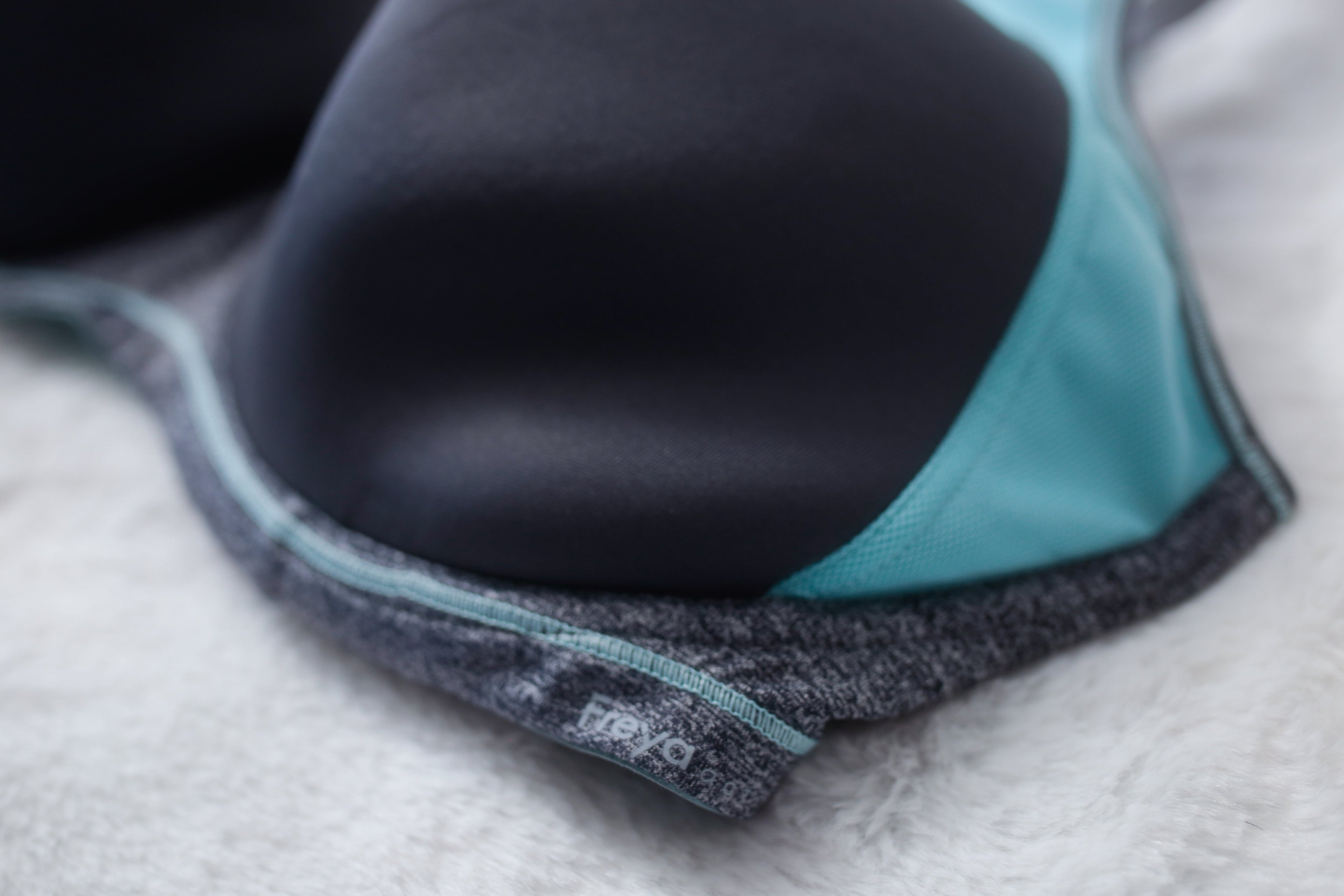 The Ultimate Guide to Choosing the Right Sports Bra