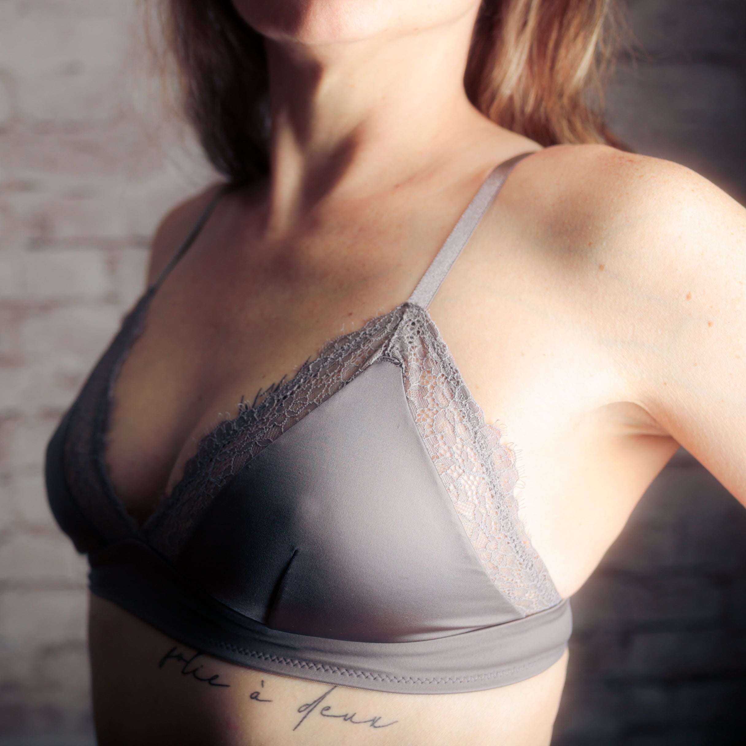 The Rise of Wireless &amp; Soft Structure Bras for Spring 2026: Comfort Without Compromise