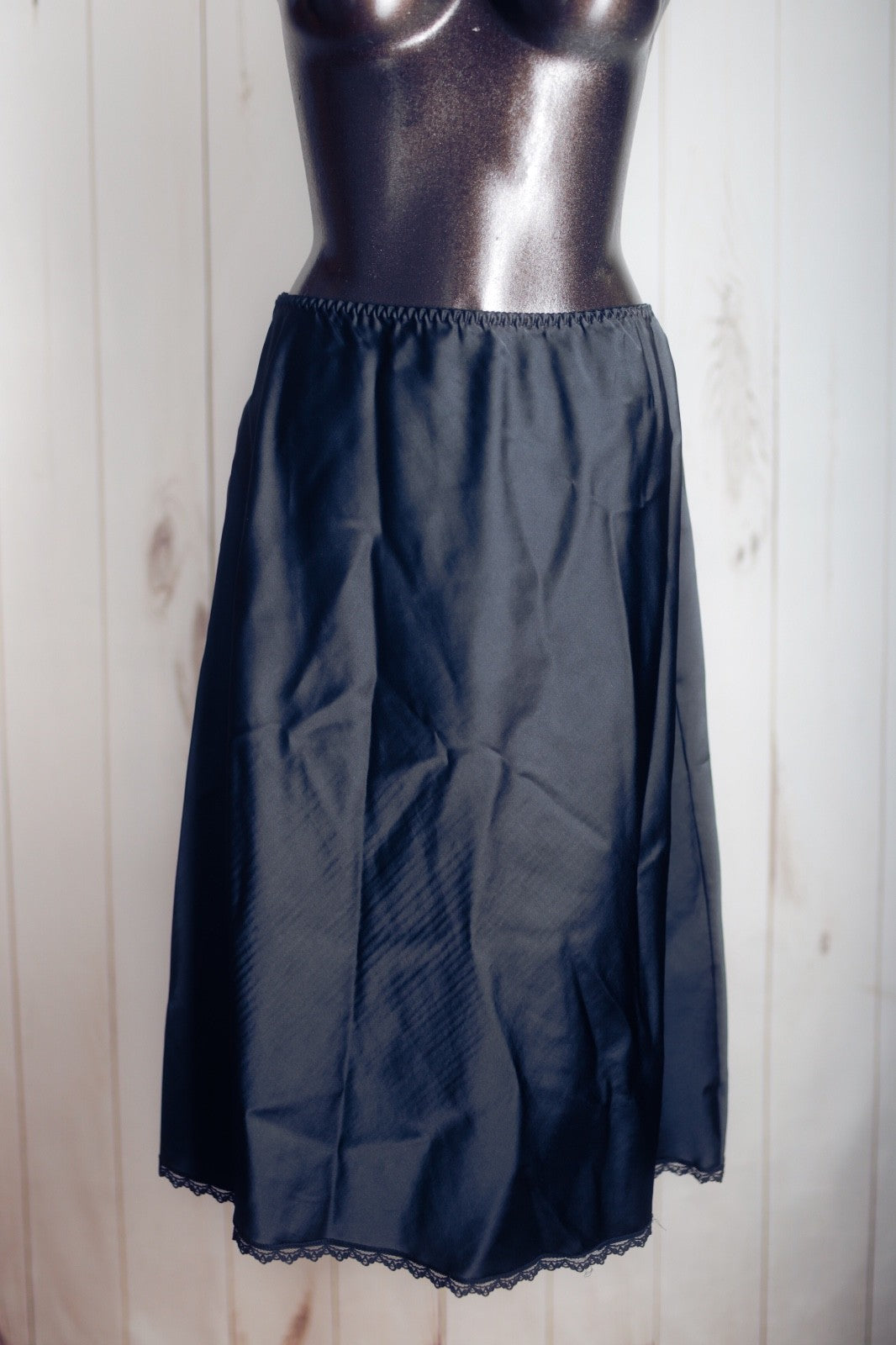 Maidenform Sweet Nothings Vintage Satin Lace Half Slip Skirt Small Black