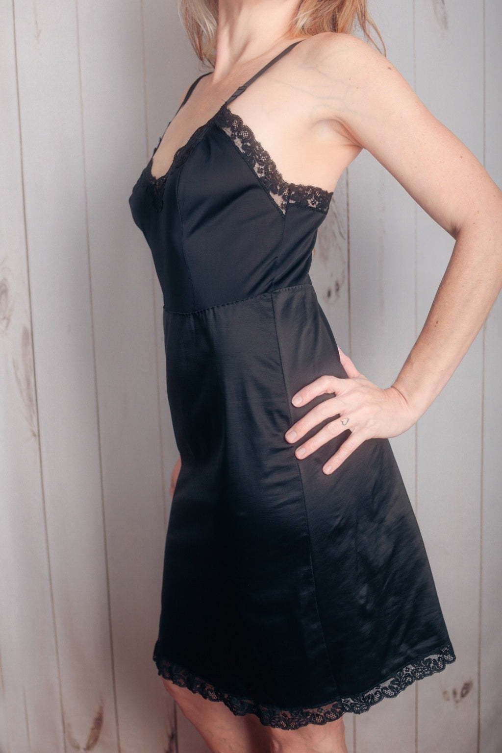 Kayser Vintage Pinup Boudoir 60s Heavy Soft Satin Lace Full Slip 36 Small Black