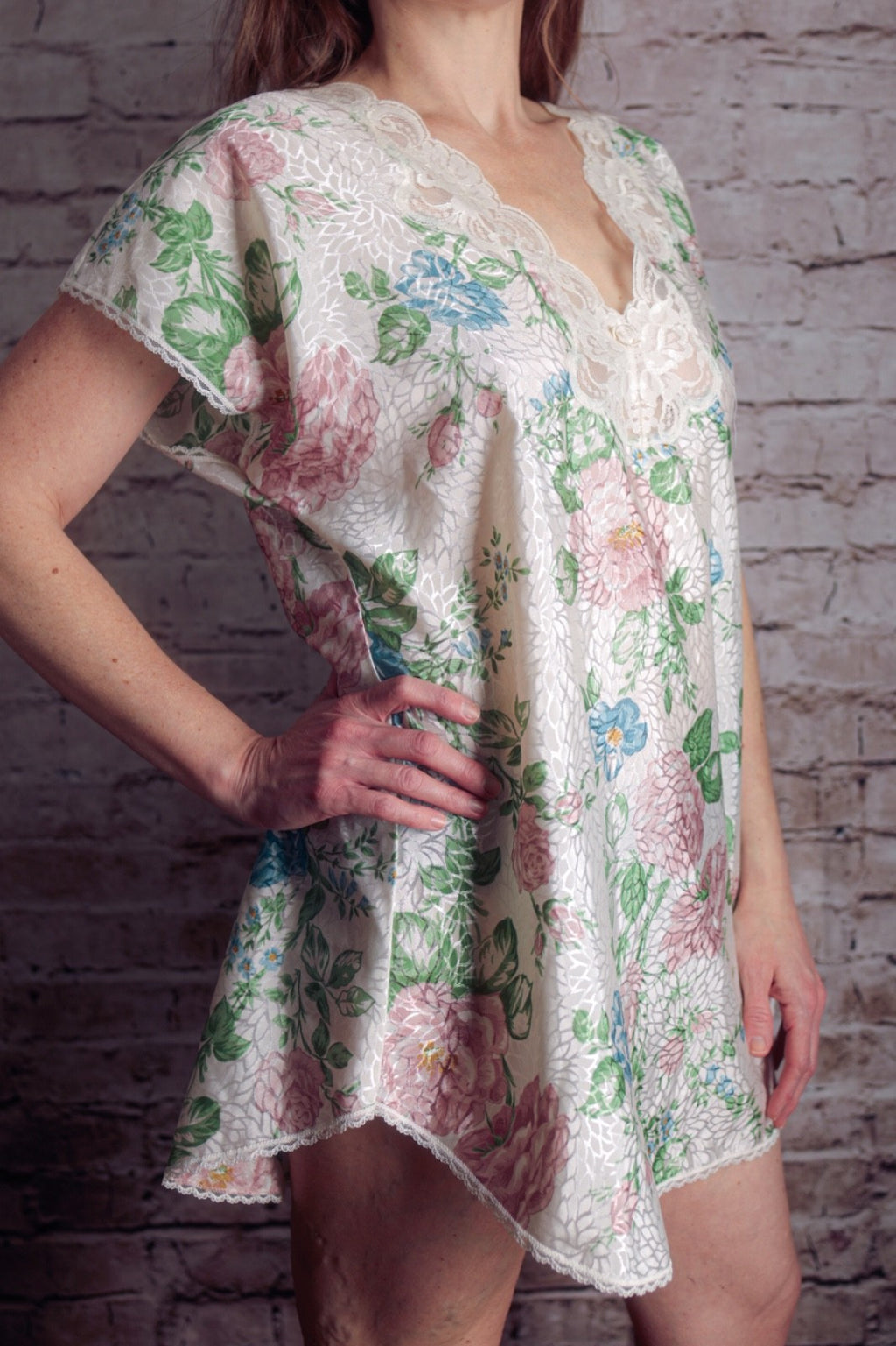 Deena Vintage Retro 80s Shiny Satin FloralChemise Nightgown Medium