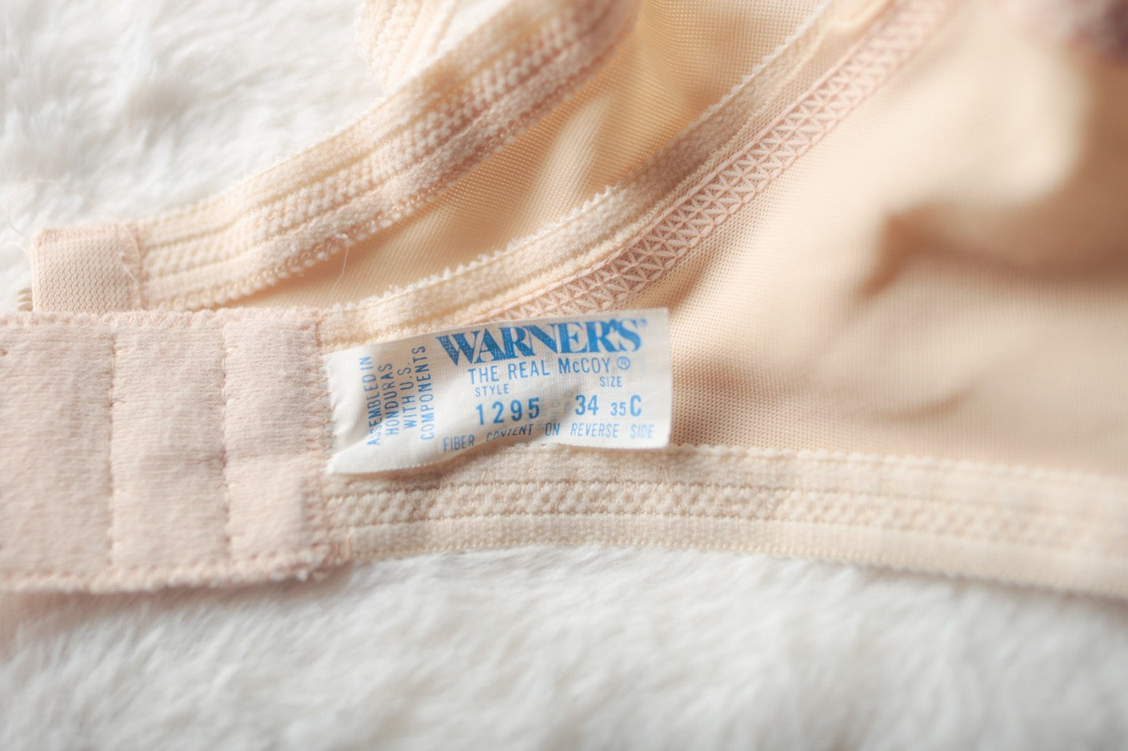 Warner's Real McCoy 34C Vintage Pointy Unlined Retro Wireless Bra Beige