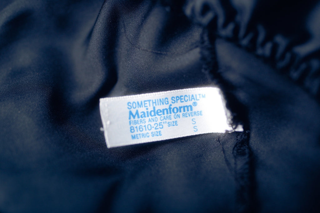 Maidenform Sweet Nothings Vintage Satin Lace Half Slip Skirt Small Black