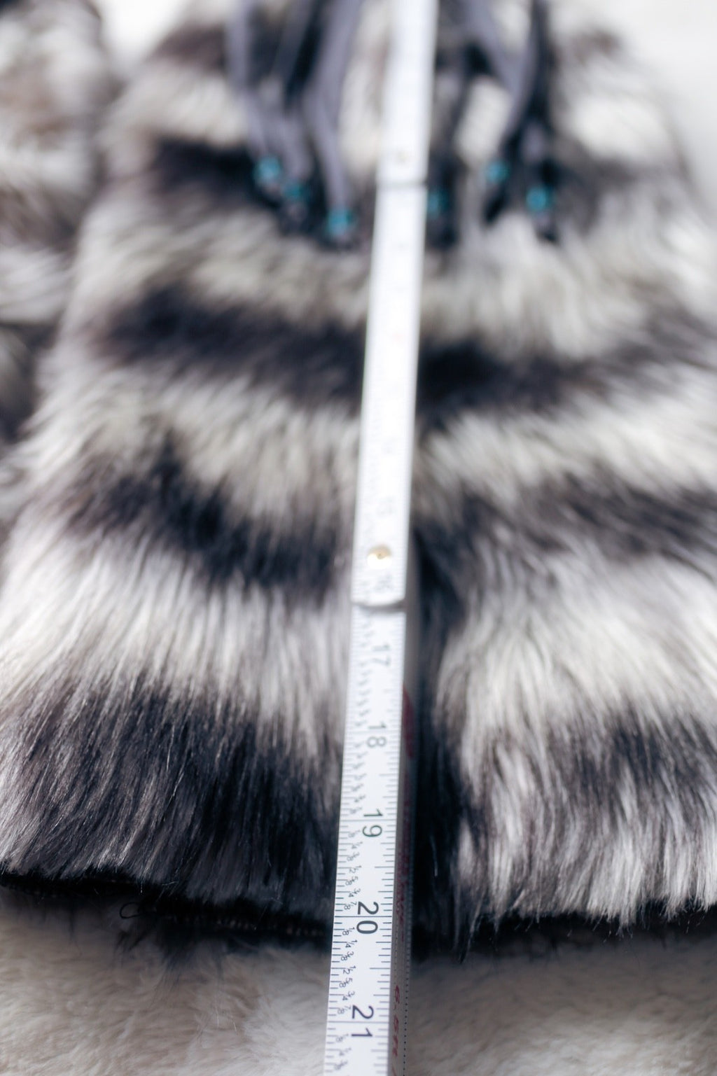 Roma Viking Faux Fur Fuzzy Costume Dance Rave Furry Leg Warmers Boot Covers