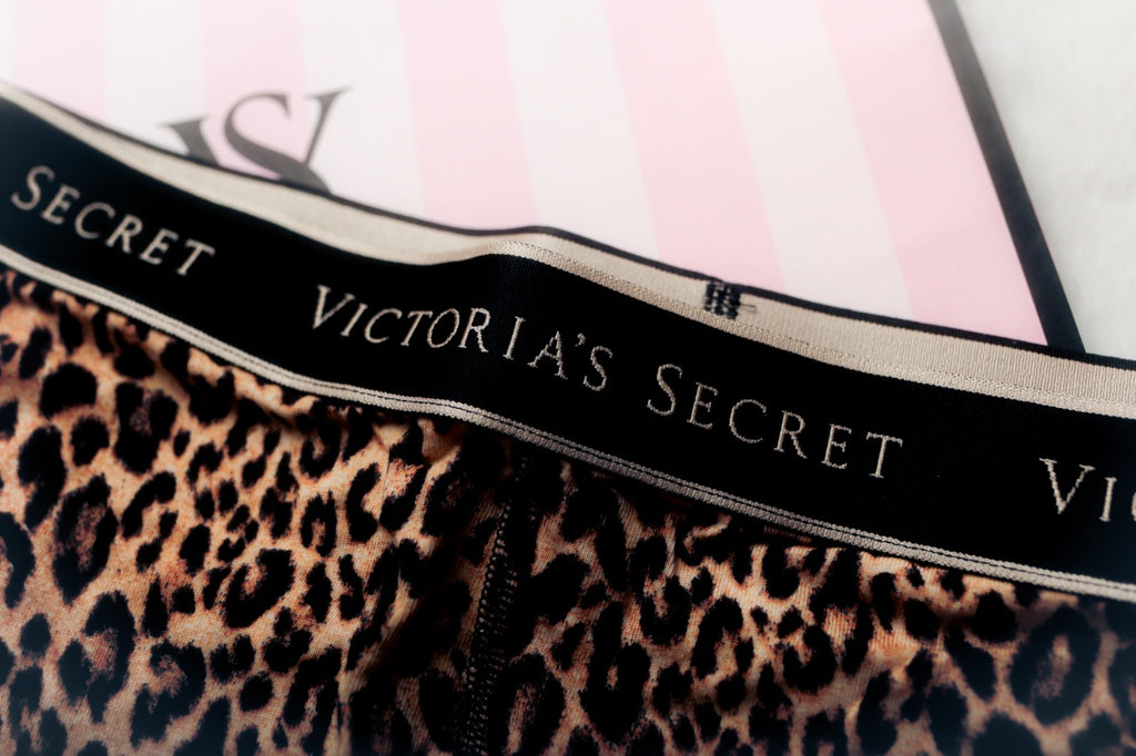 Victoria's Secret Logo Cotton High-Waist Boxer Boy Brief Medium Leopard NEW