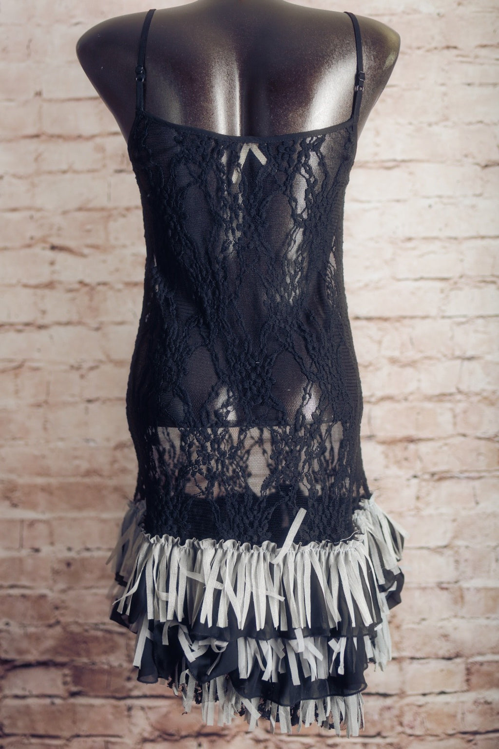 BKE Gimmicks Sheer Lace Fringe Witchy Goth Burlesque Flapper Chemise Large Black