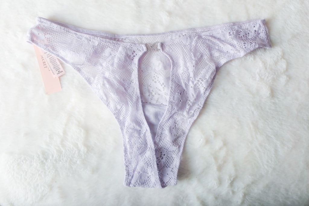 Victoria's Secret Dream Angels Brazilian Open Back Thong Panty Medium Purple NEW