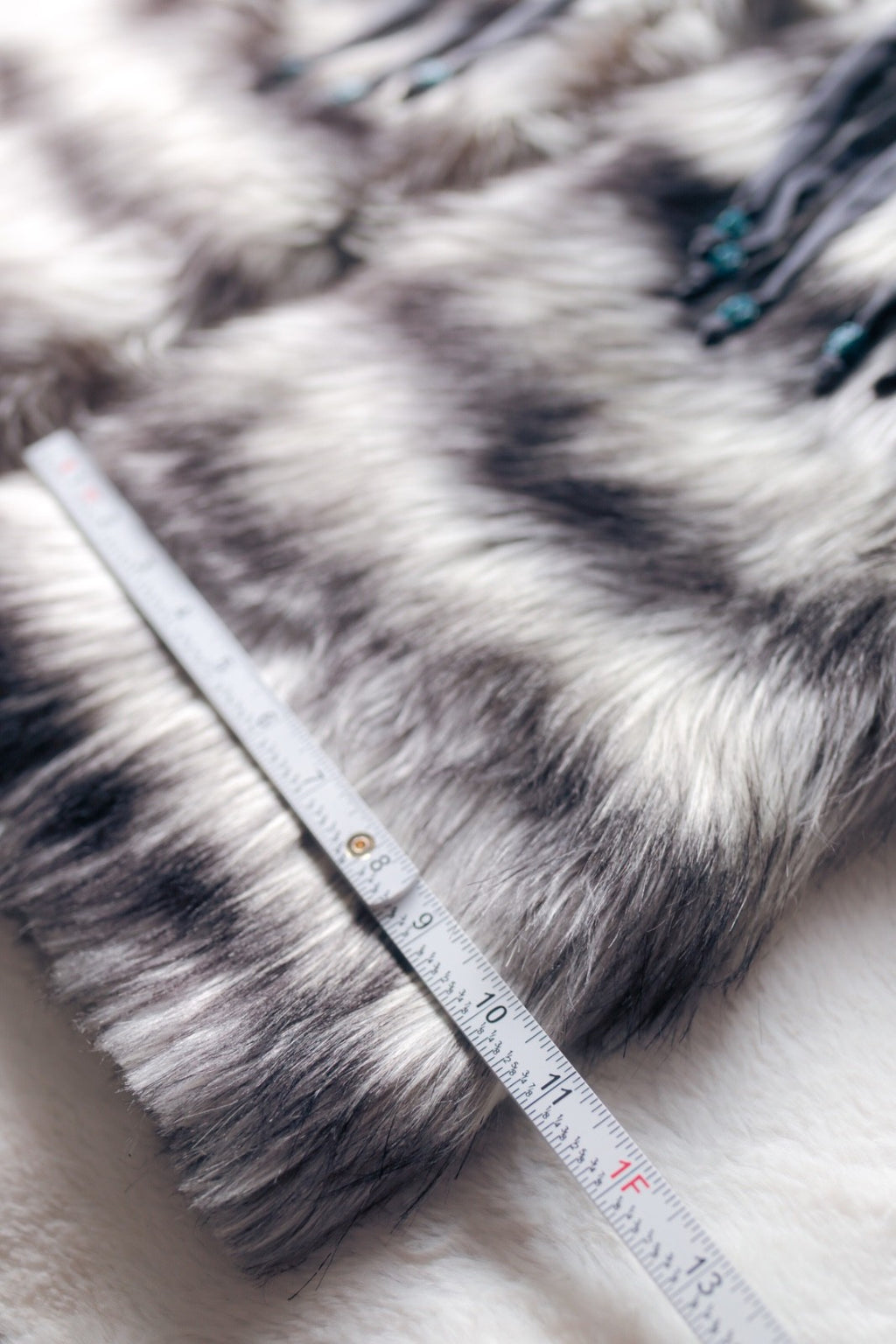 Roma Viking Faux Fur Fuzzy Costume Dance Rave Furry Leg Warmers Boot Covers