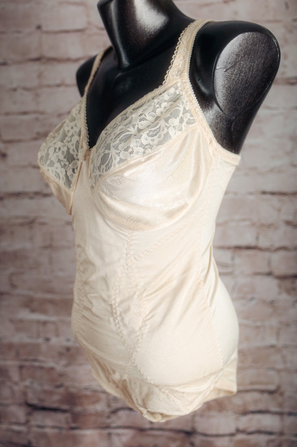 Adonna Vintage Unlined Satin Lace Shaping Compression Bodysuit 38D Beige