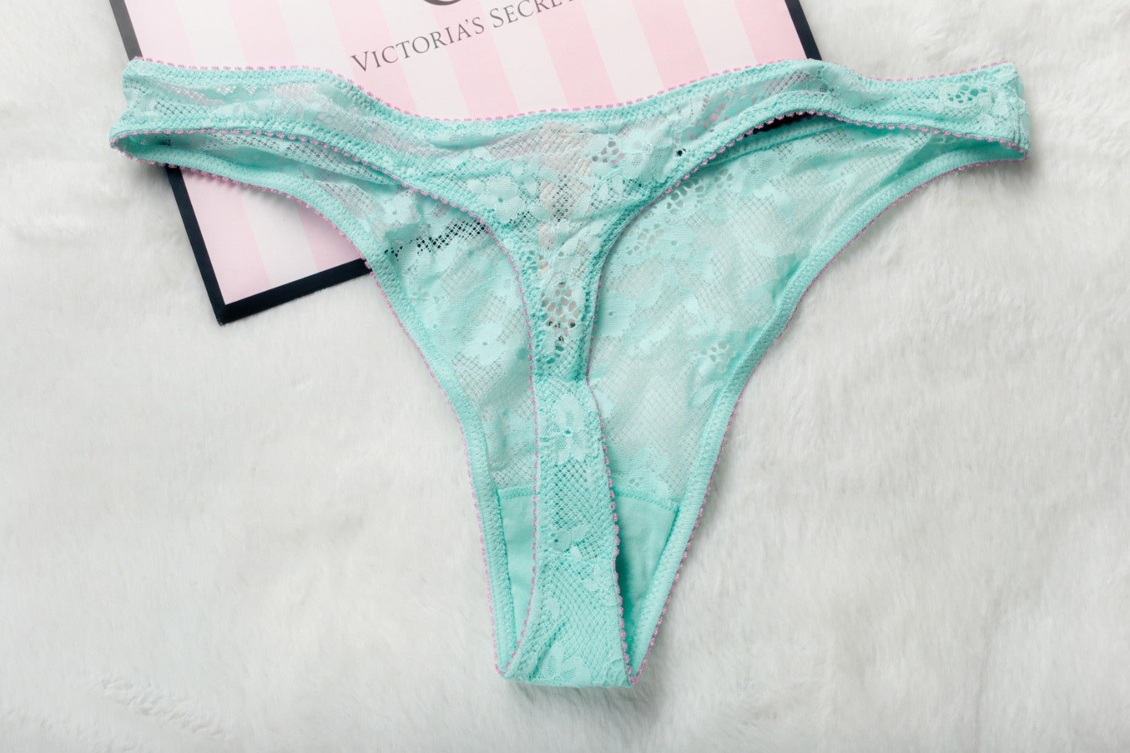 Victoria's Secret Tease High-Leg Scoop Thong Panty XL Lace Unlined Mint NEW
