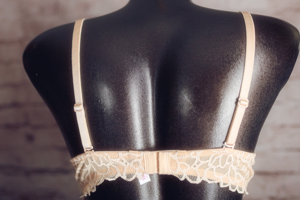 SO Juniors Wireless Training Lightly Lined Padded Lounge Bra Beige 38A NEW