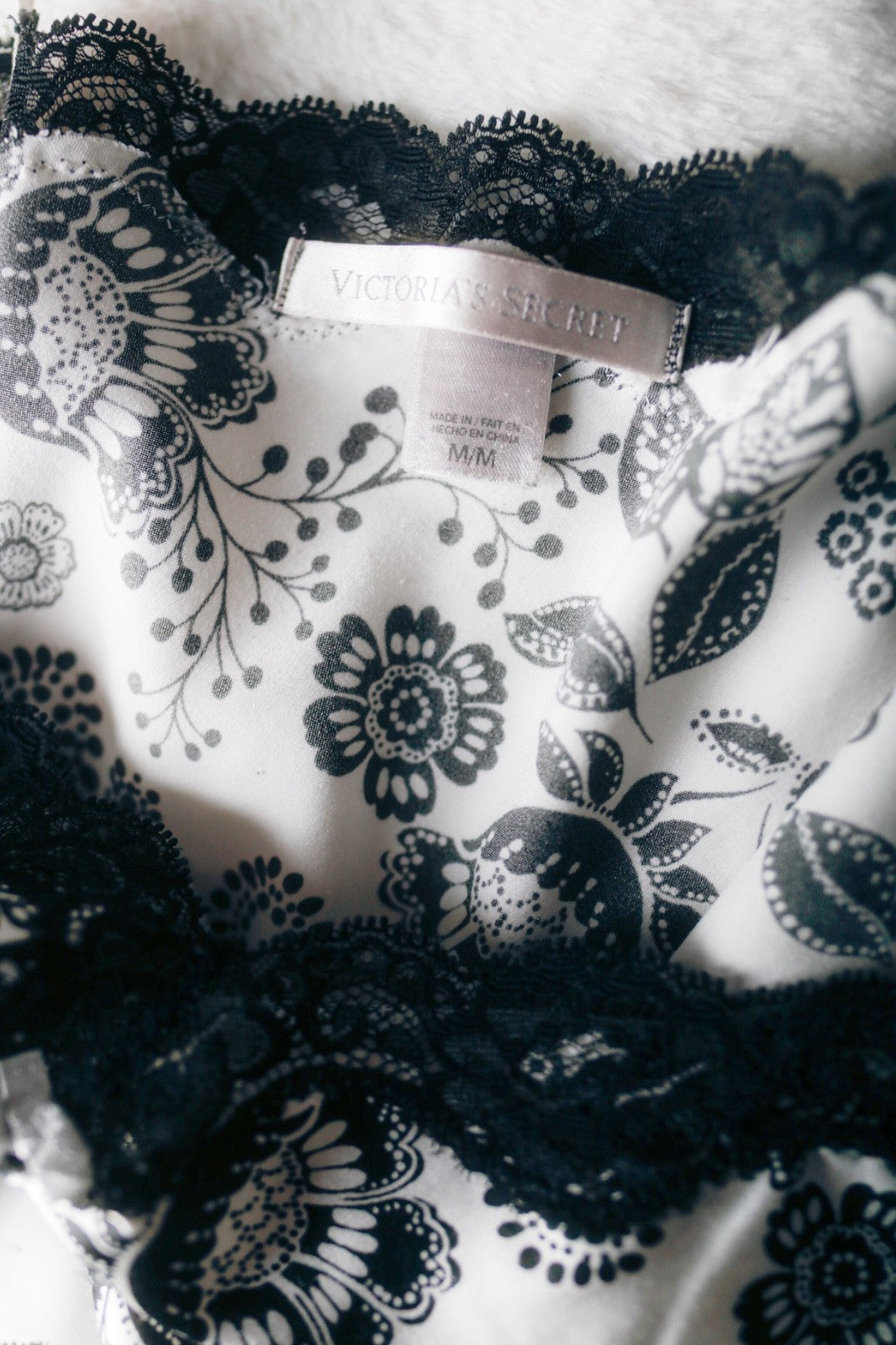 Victoria's Secret Sexy Floral Satin Chemise Lingerie Medium White and Black