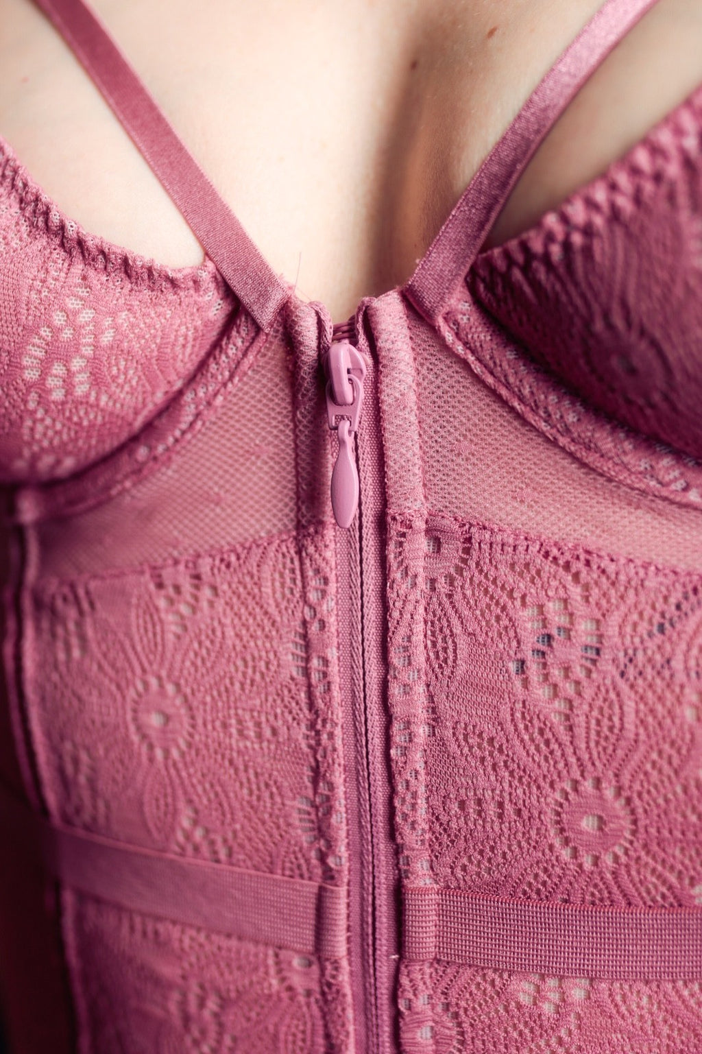Victoria's Secret 34C Front Zip Strappy Racerback Babydoll Chemise Lingerie Pink