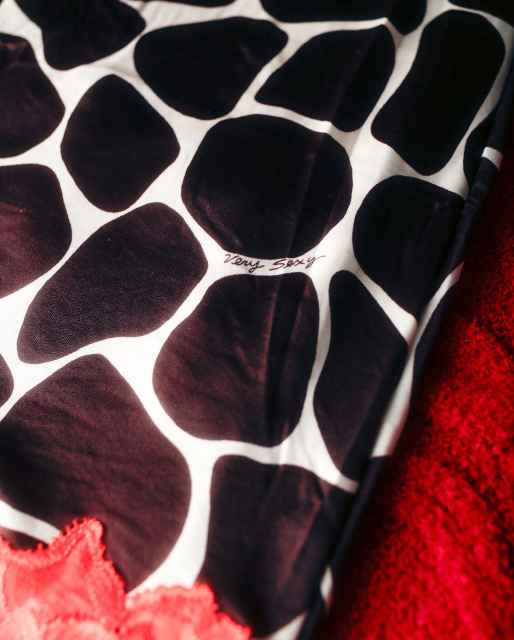 Victoria's Secret Very Sexy Camisole Nightie Small Brown and Orange Giraffe