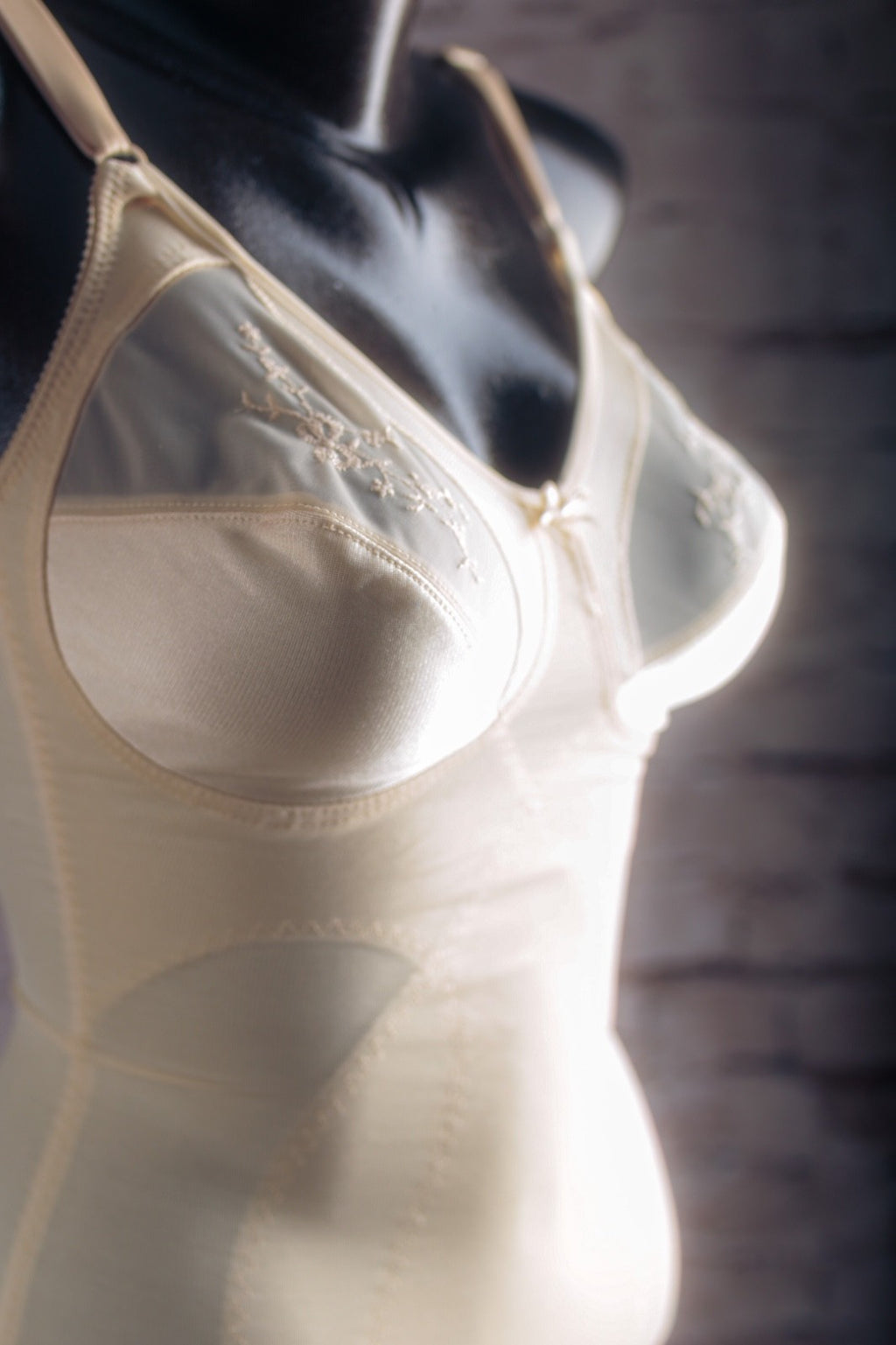 Adonna Vintage Retro Body Shaper Sheer Cup Bodysuit 34C Beige
