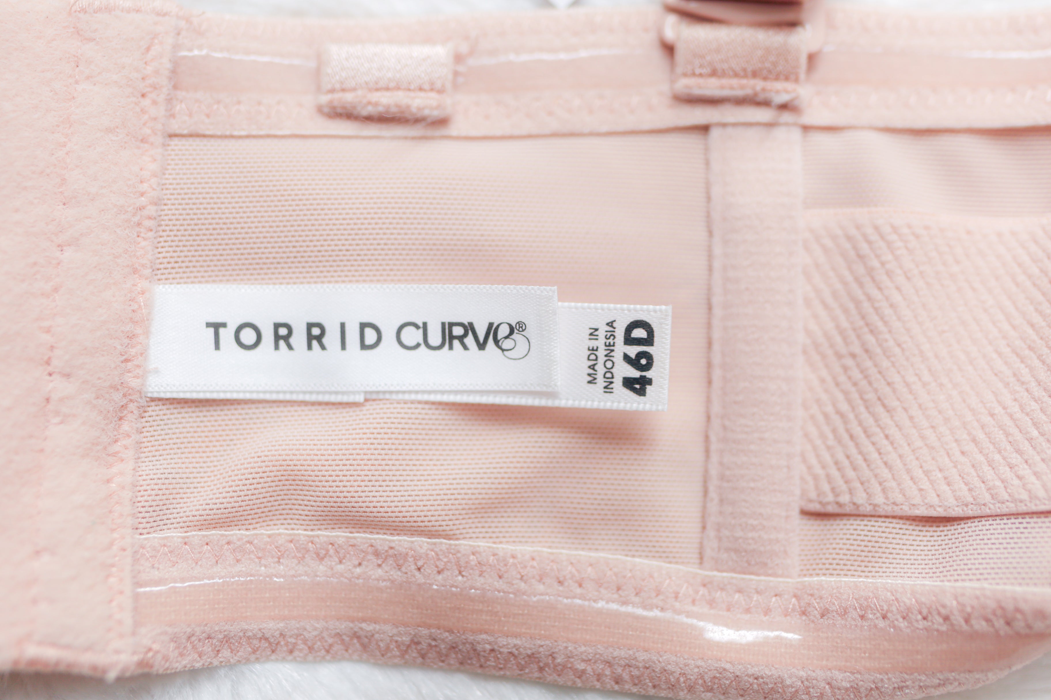 Torrid Curve Push-up Convertible Underwire T-shirt Bra Nude 46D NEW