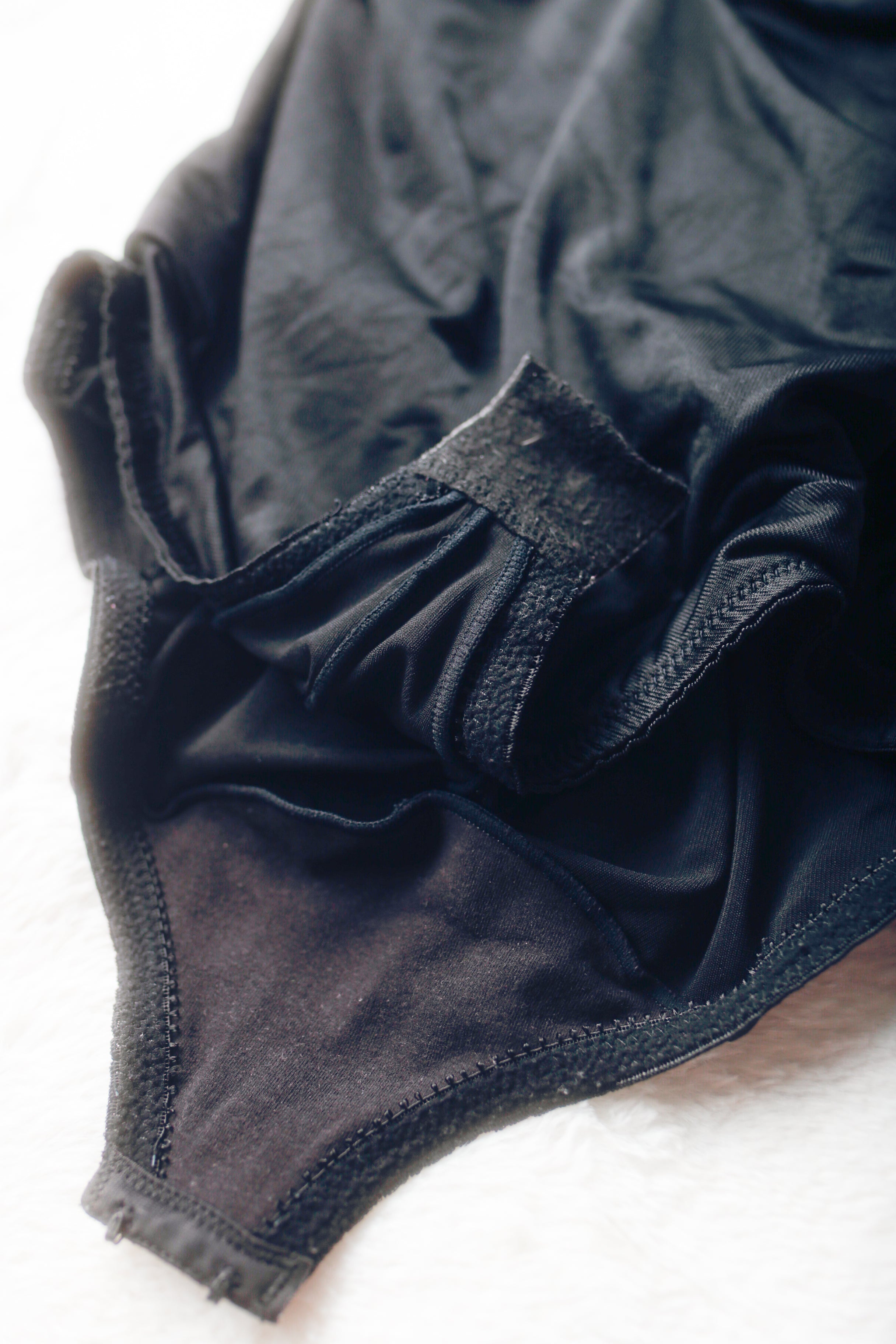 Delicates Satin Smoothing Compression Teddy Bodysuit 36D Black