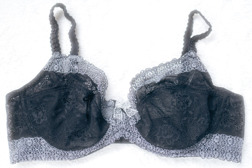 Wacoal Feminine Edge 851122 Full Coverage Unlined Lace Bra Black 38C