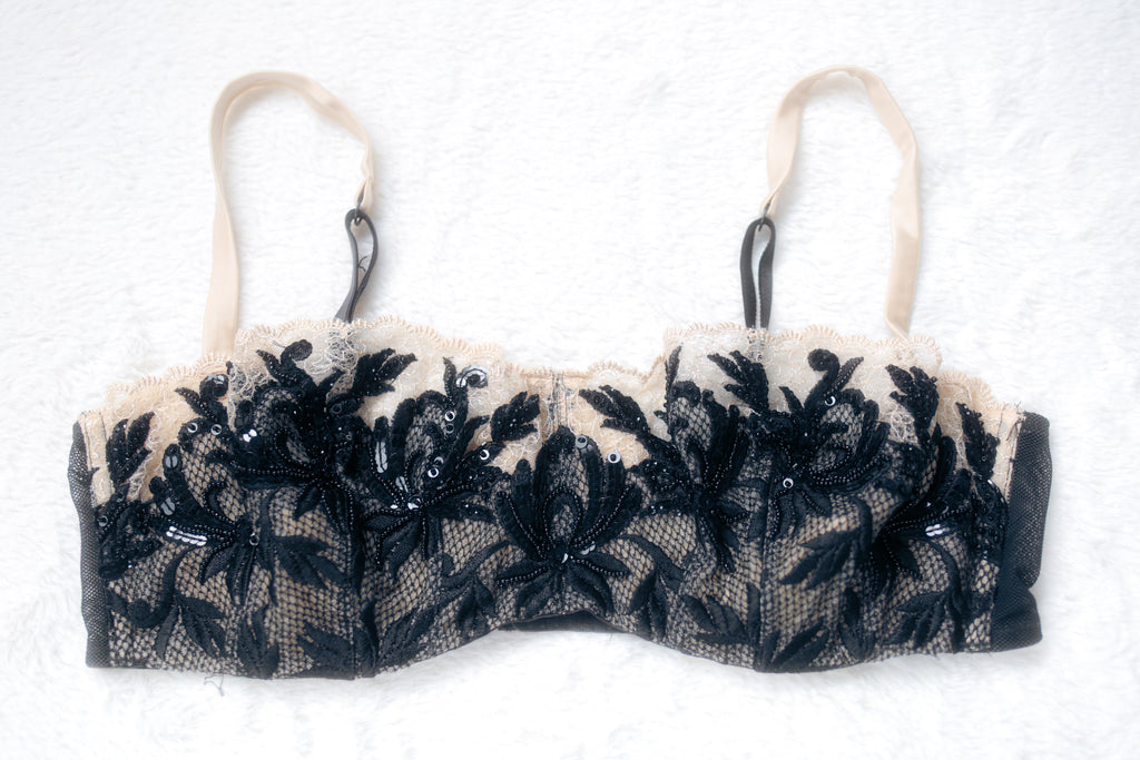Victoria's Secret Vintage Burlesque Black Beaded Lace Balconette Bra 38D