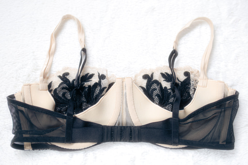 Victoria's Secret Vintage Burlesque Black Beaded Lace Balconette Bra 38D