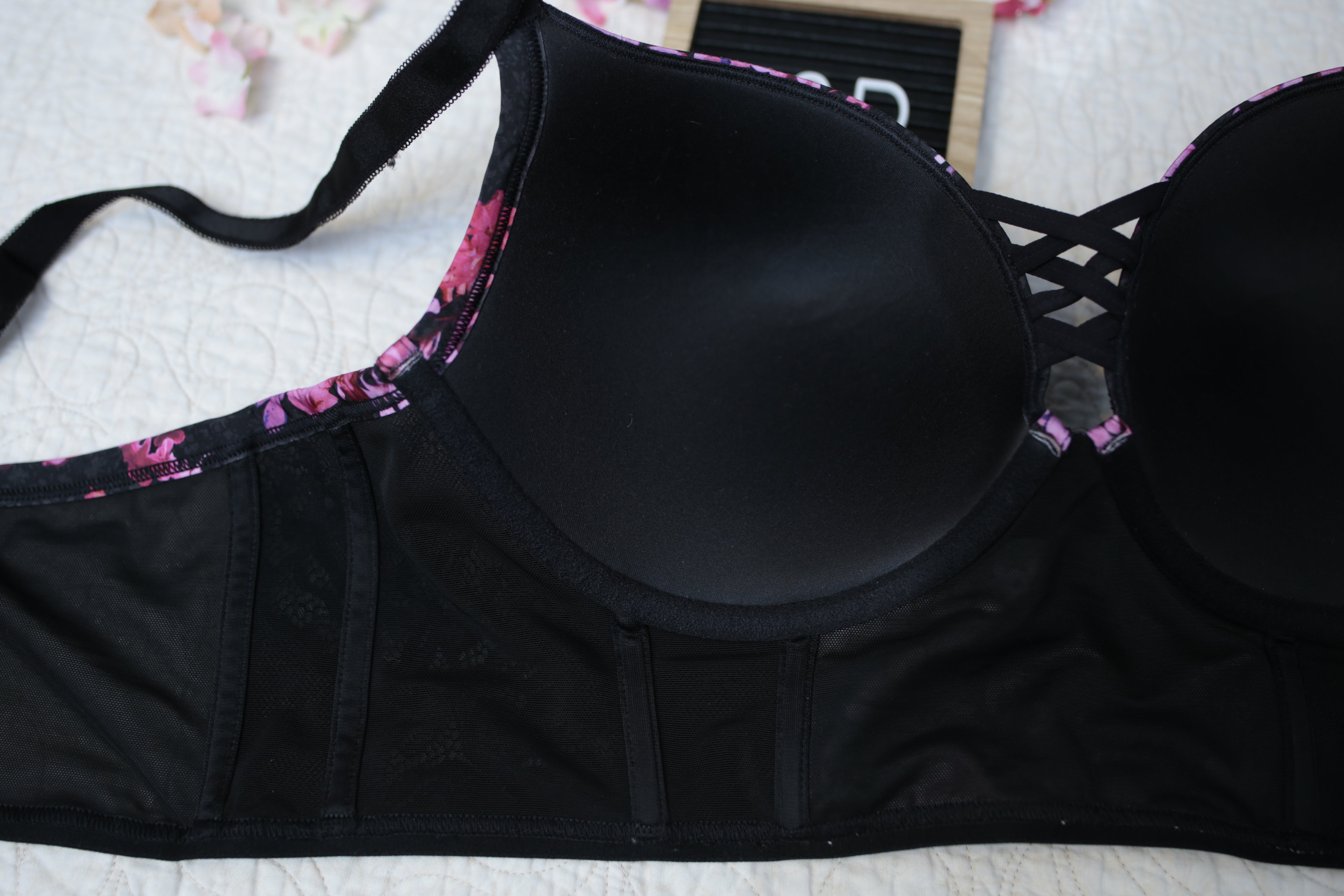 Torrid Curve 40D Longline Underwire Bra Floral Pink and Black Lace