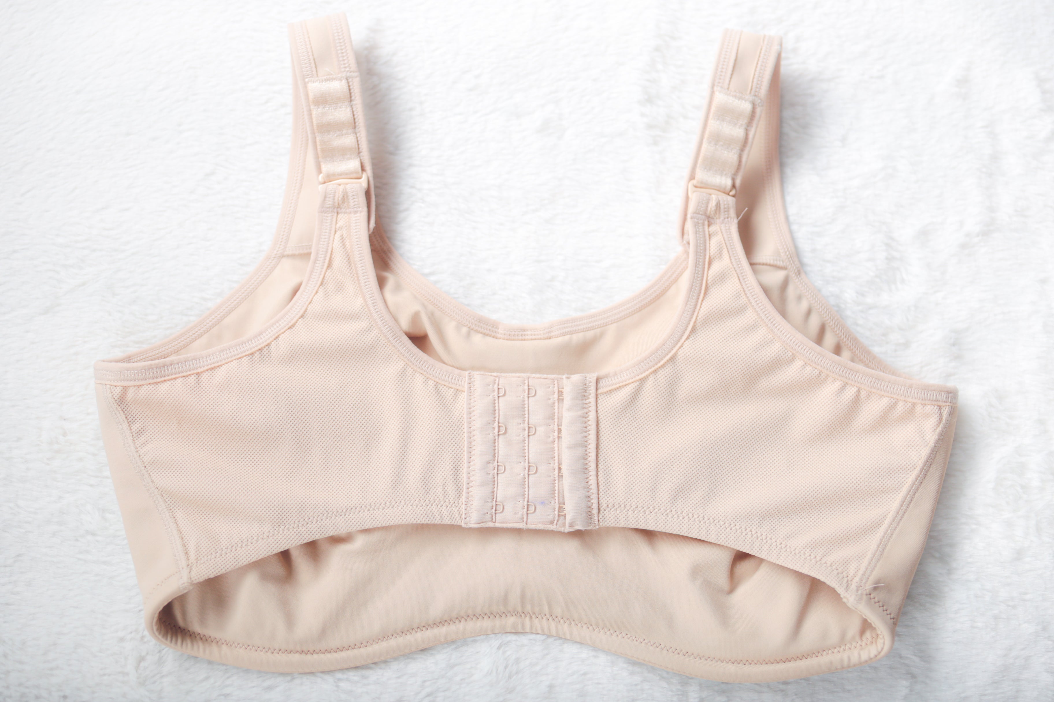 Wacoal Simone Sport Underwire 855170 Sports Bra Beige US 38DDD UK 38E
