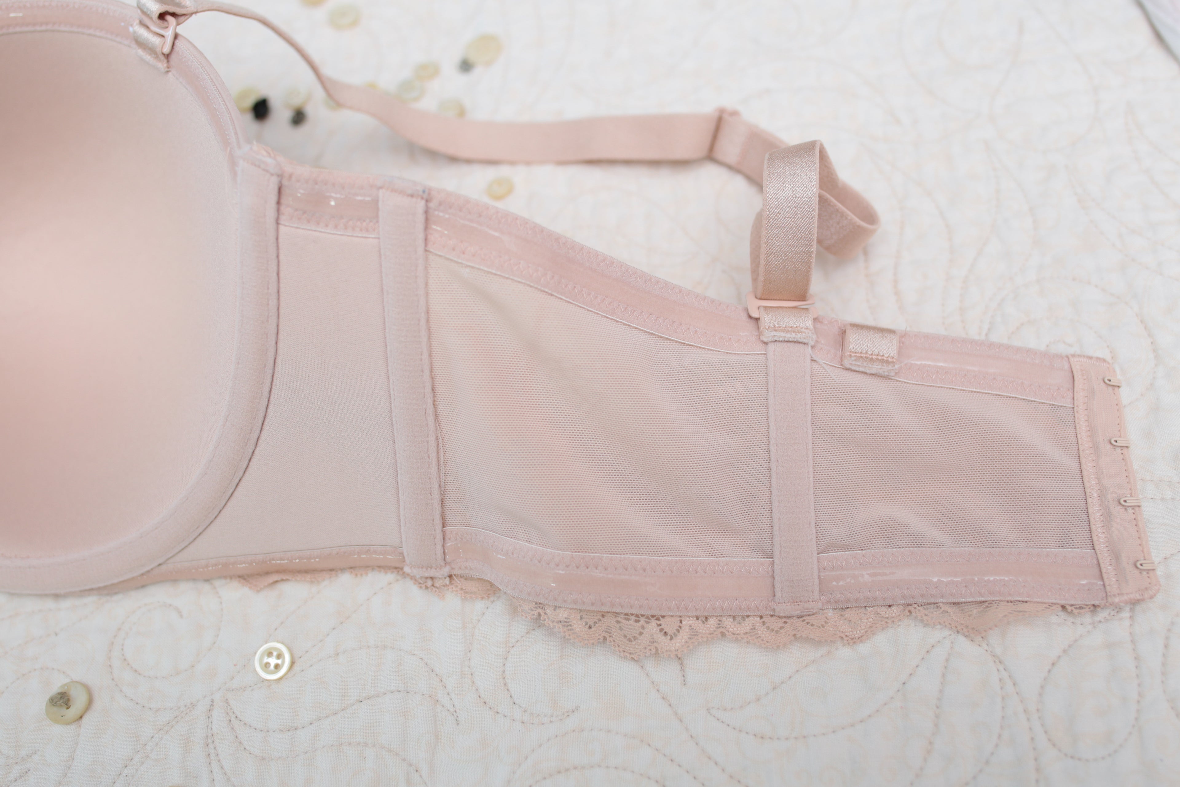 Torrid Curve 42D Convertible Underwire T-shirt Bra Pink Nude