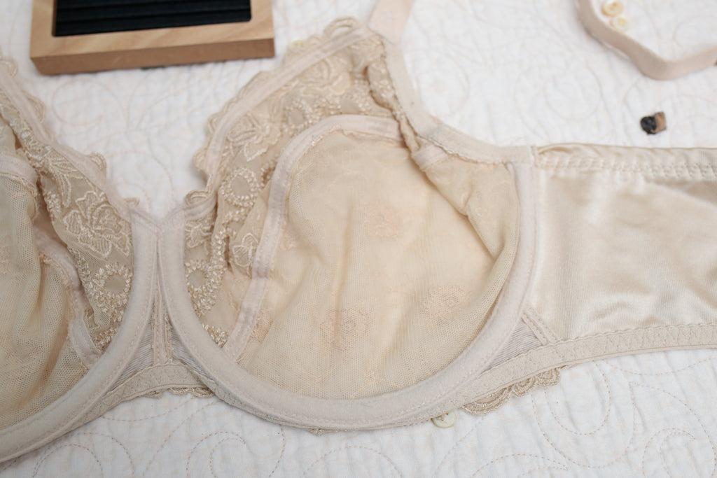 Wacoal 42C Renaissance Rose 85720 Unlined Lace Underwire Bra