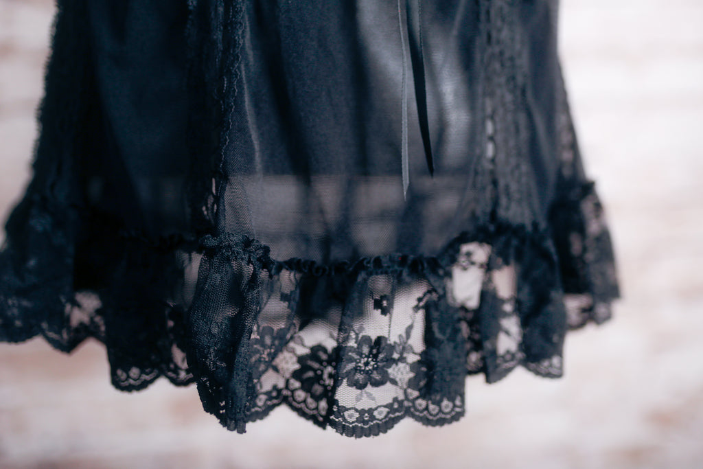 Victoria's Secret Sexy Little Things Vintage Boho Gothic Sheer Mesh Chemise Lingerie Medium Black