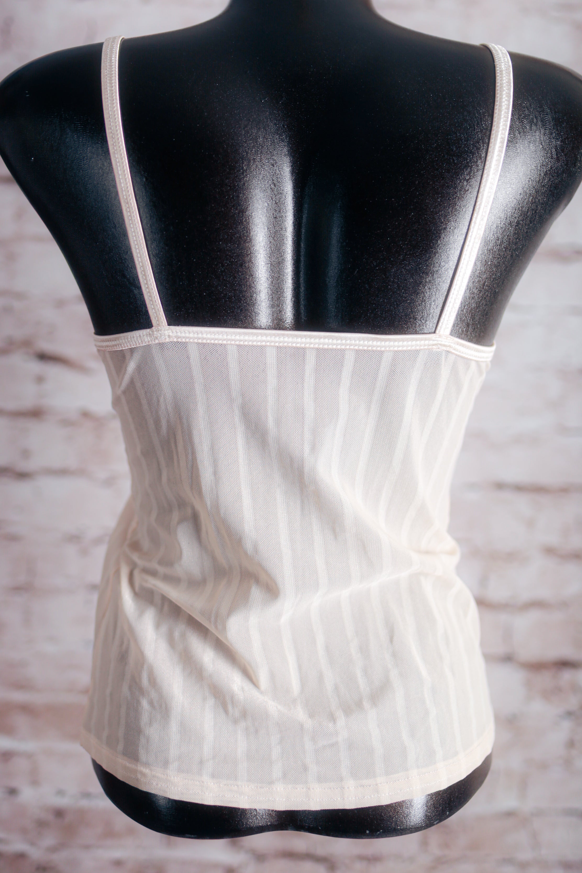 Warner's Vintage Naked Truth Sheer Mesh Breathable Cami Medium Ivory