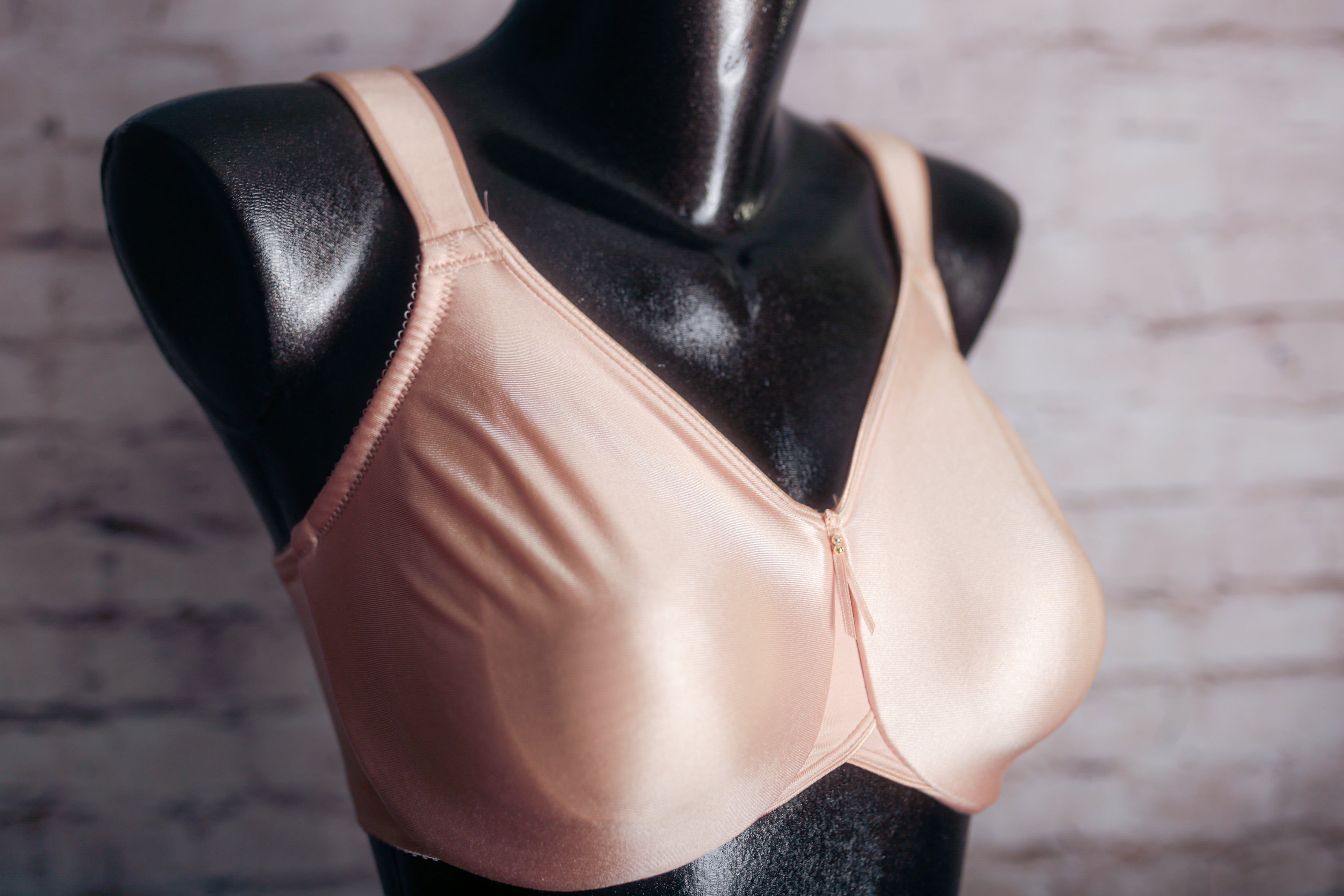 Wacoal Bodysuede 85185 Seamless Unlined Full Coverage Bra Beige 32DDD