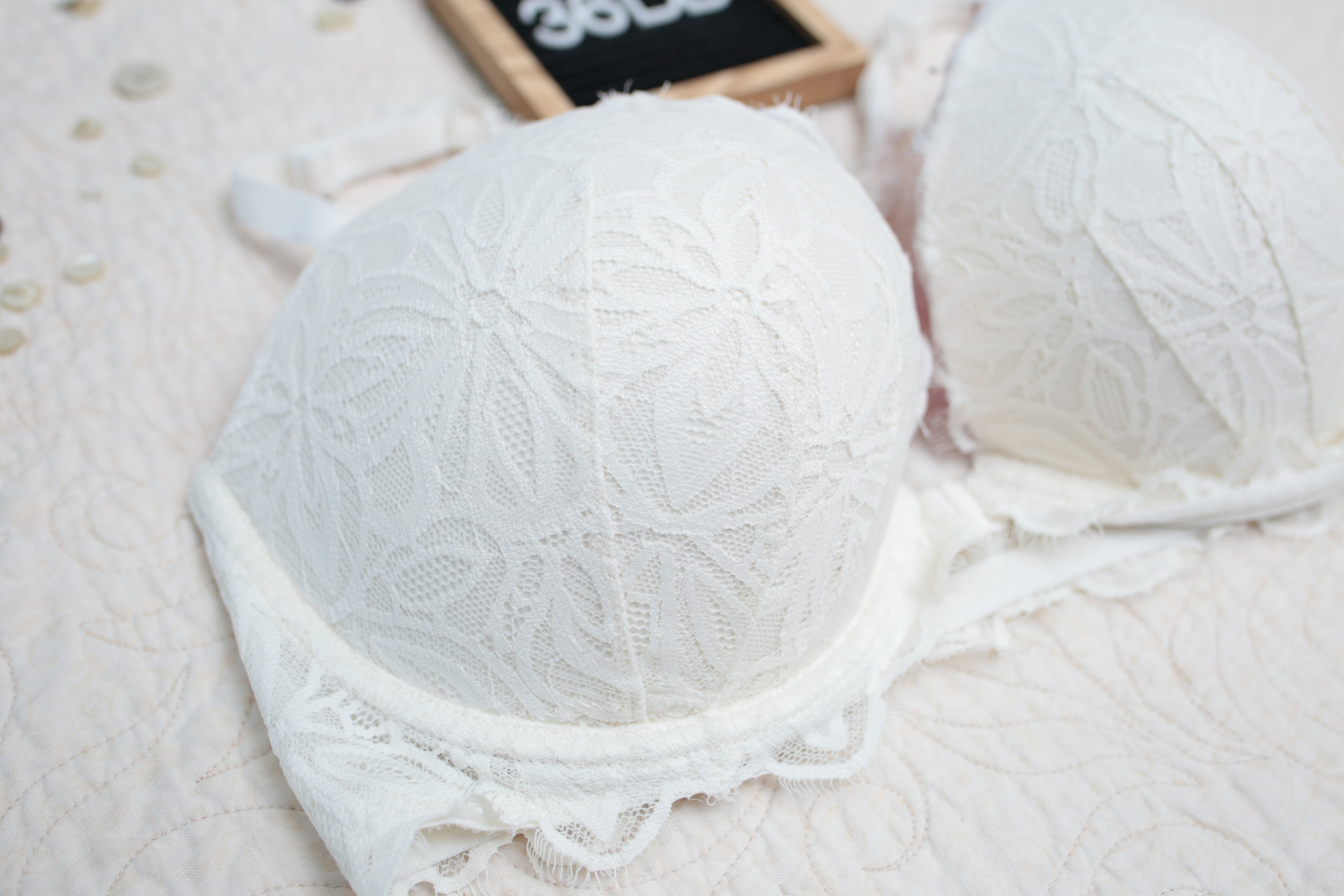 Pink by Victoria's Secret 36DD Racerback Front Closure Push-up Bra White Lace