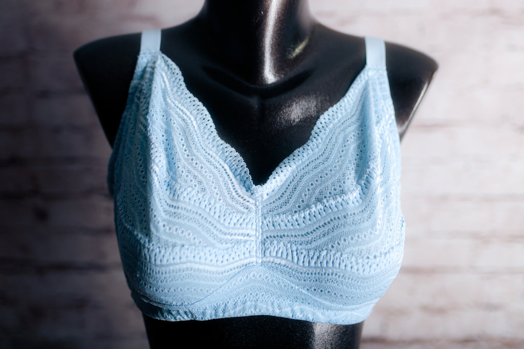 Cosabella Dolce Curvy Bralette Unlined Boho Lace Wireless Bra Blue Medium