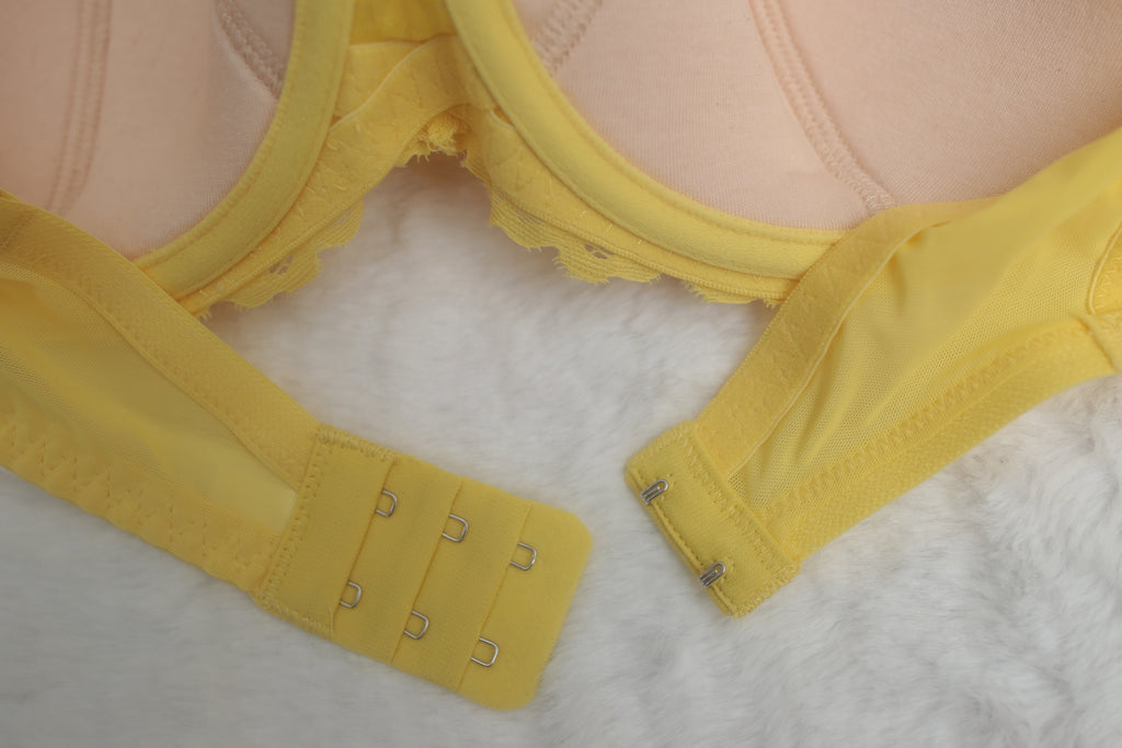 Frederick's of Hollywood 40C Seamed Lined Balconette Bra Yellow NEW