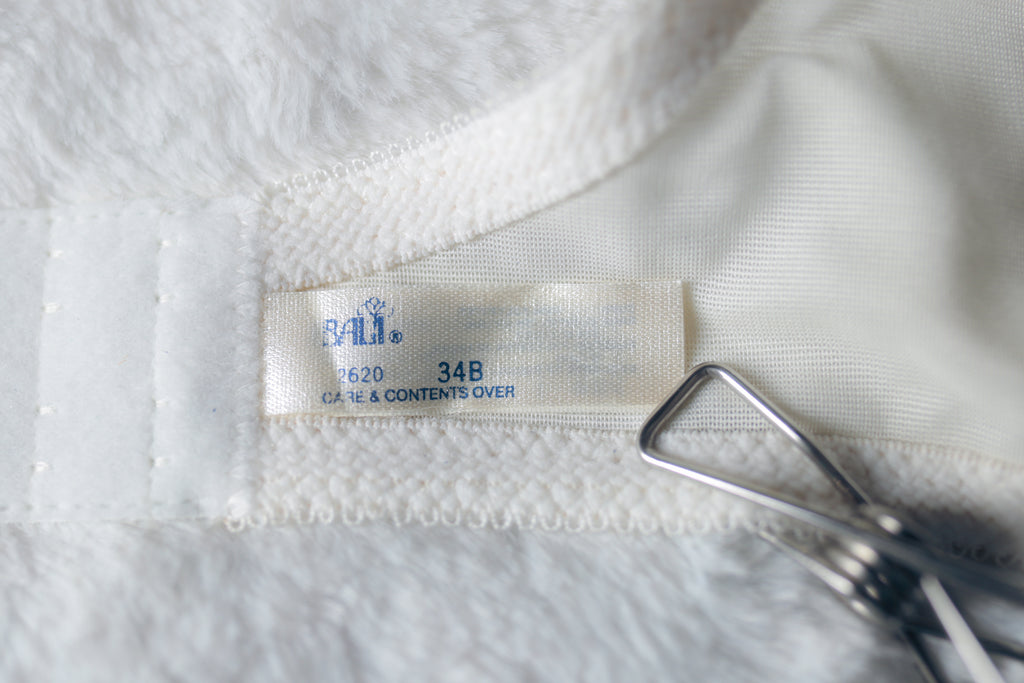 Bali Vintage 2620 Sno-Flake Retro Unlined Satin Lace Bullet Bra 34B White NEW
