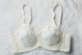 Bali Vintage 2620 Sno-Flake Retro Unlined Satin Lace Bullet Bra 34B White NEW