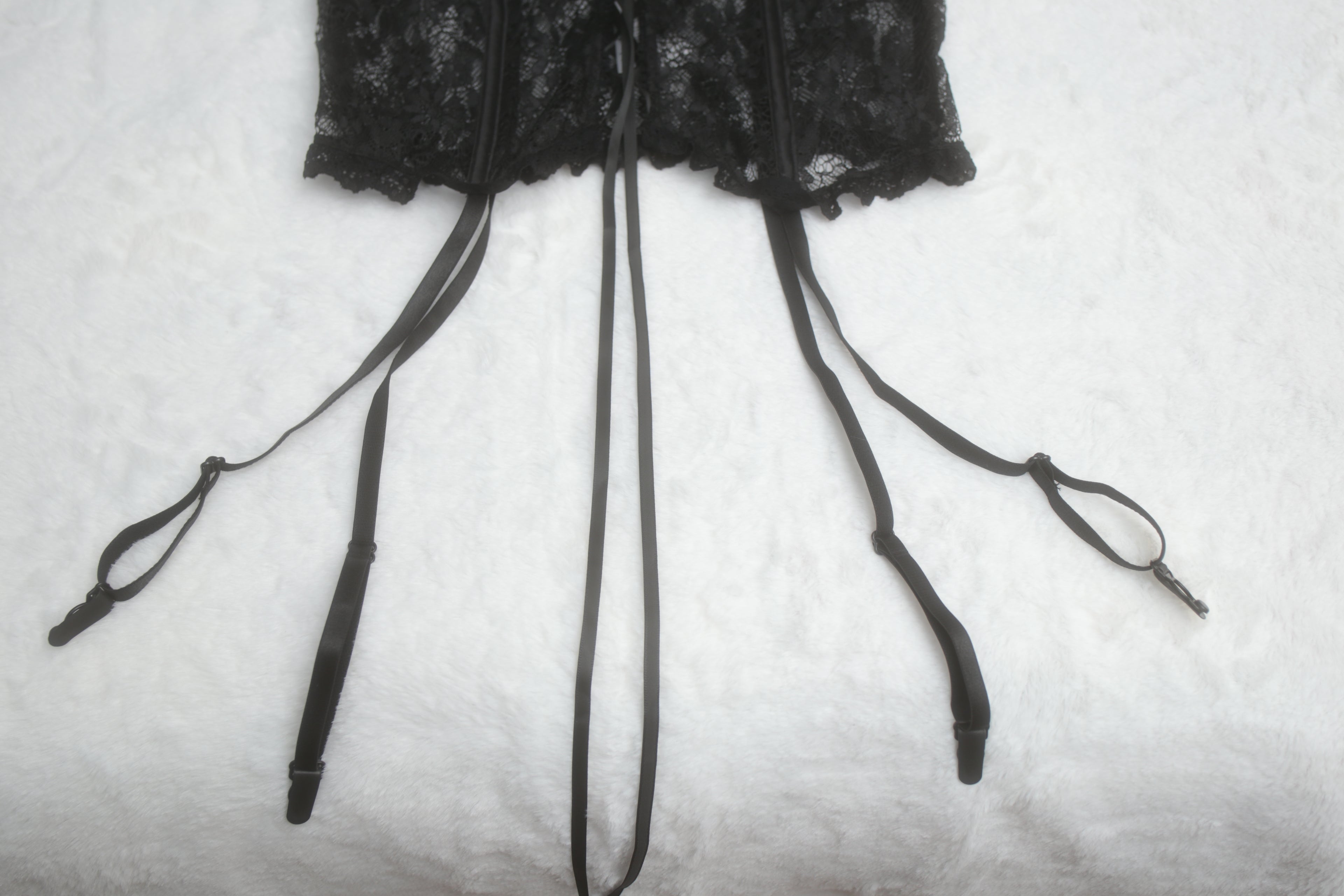 Pretty Little Thing Lace-up Corset Suspenders Lingerie Medium Floral Lace NEW