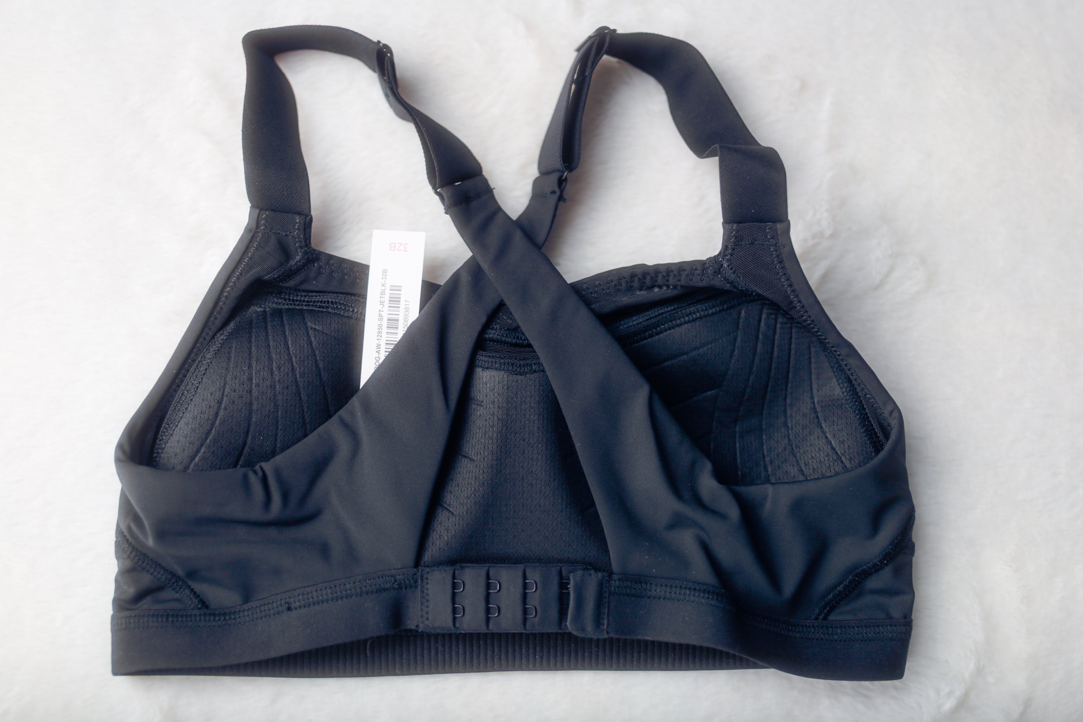 Adore Me Brylee 32B High Impact Wireless Encapsulating Sports Bra Black NEW