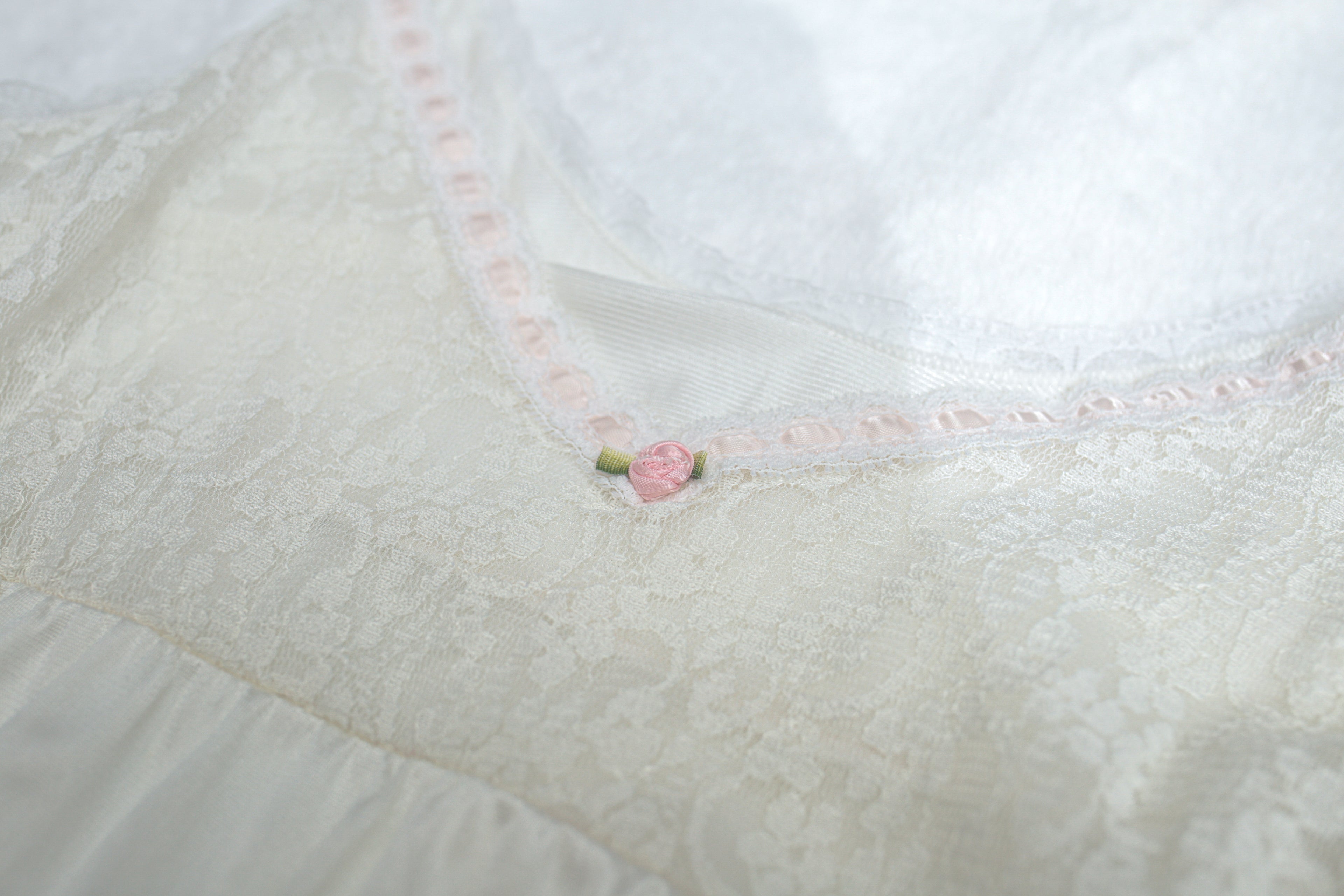 90s Vintage White Satin Full Slip Gown Lingerie: Size LARGE