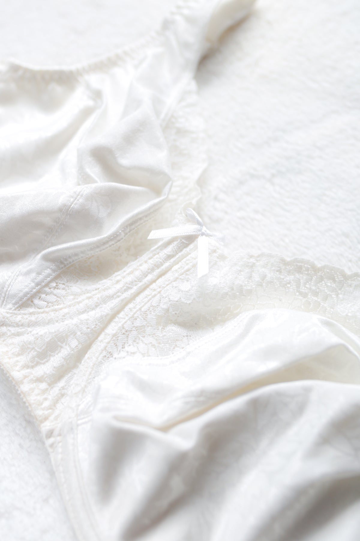 Playtex Secrets 4422 Vintage Signature Underwire Unlined Full Coverage Bra 36DD White
