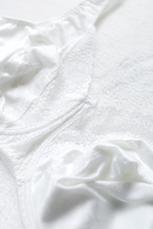 Playtex Secrets 4422 Vintage Signature Underwire Unlined Full Coverage Bra 36DD White