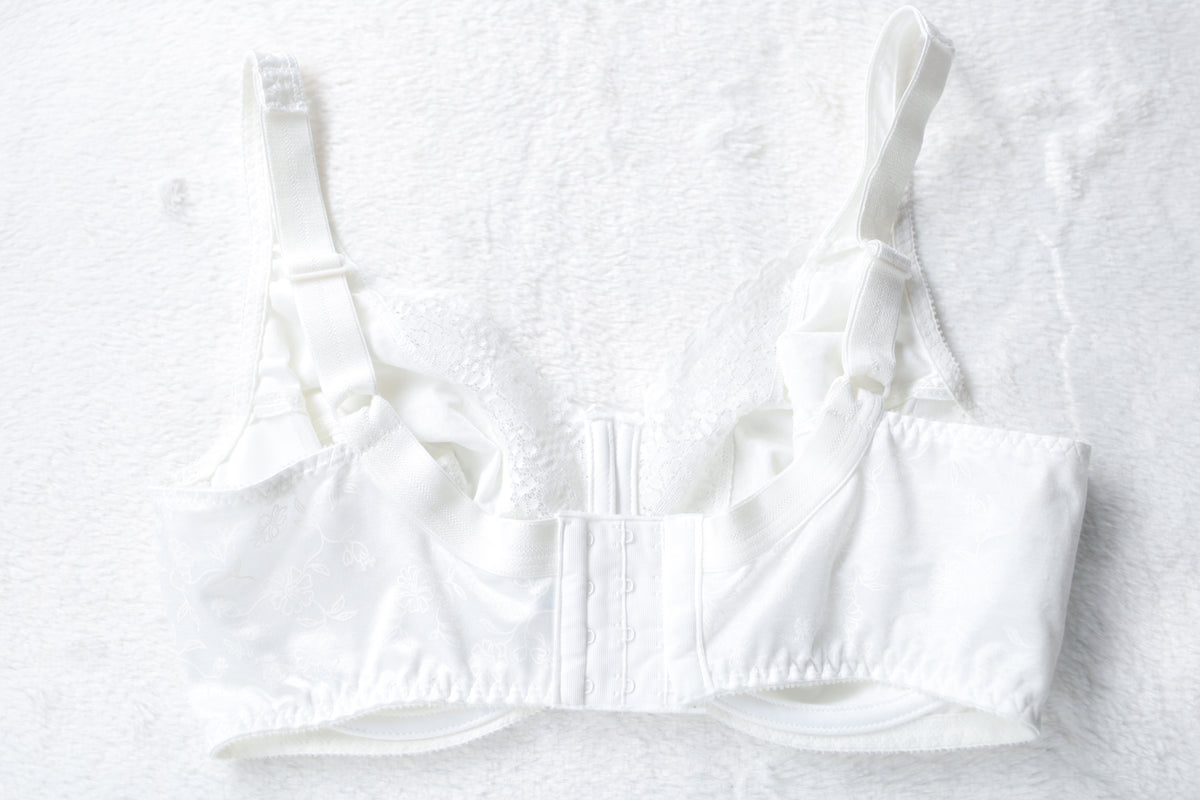 Playtex Secrets 4422 Vintage Signature Underwire Unlined Full Coverage Bra 36DD White