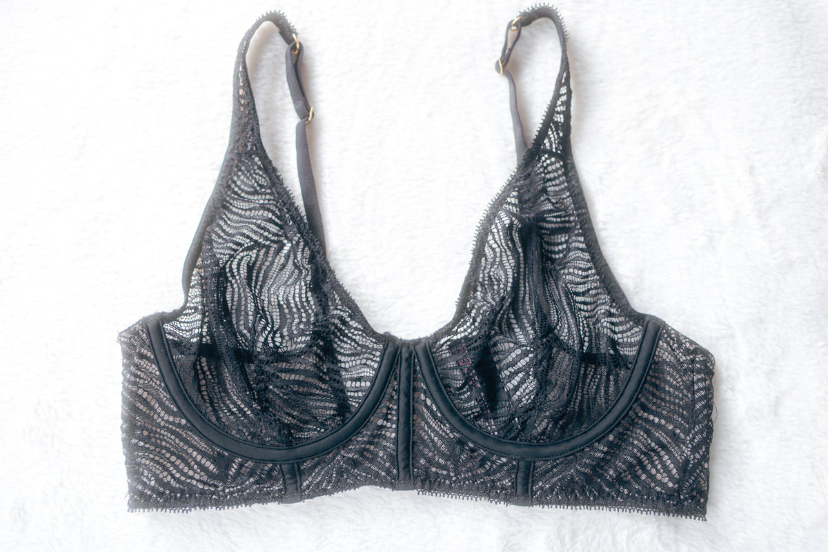 Victoria's Secret Unlined Plunge Sheer Lace Sexy Bra 34C Black