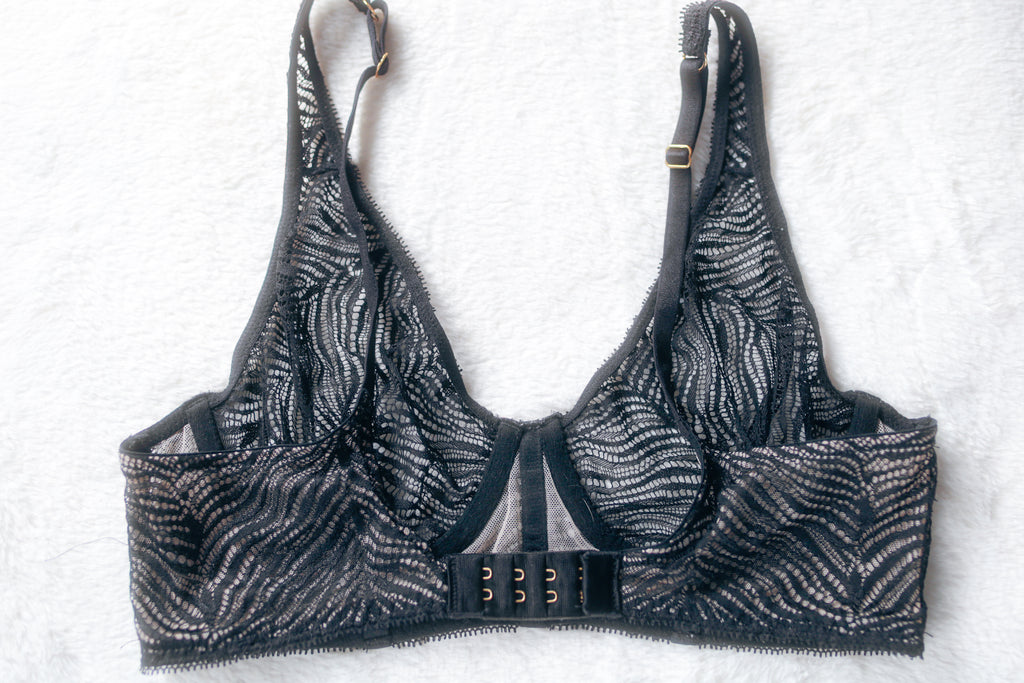 Victoria's Secret Unlined Plunge Sheer Lace Sexy Bra 34C Black