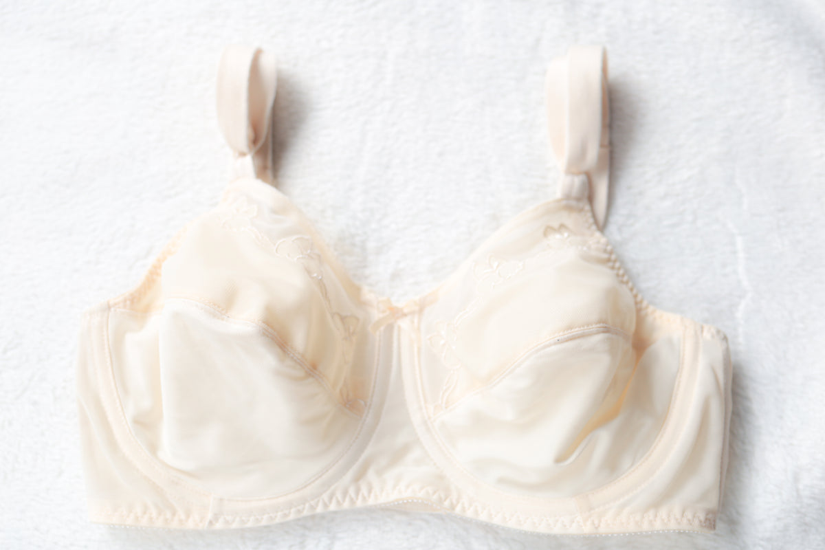 Bali Vintage 0180 Flower Retro Unlined Satin Lace Bullet Bra 34D Ivory