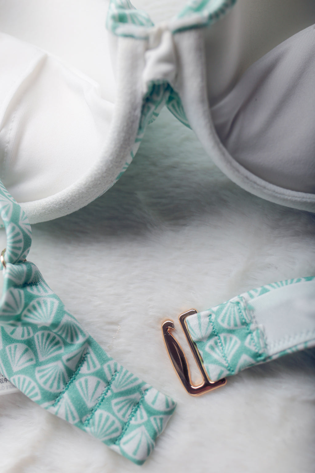 Victoria's Secret Swim 34A Swimsuit Bikini Top Removable Push-up Mint Shells NEW