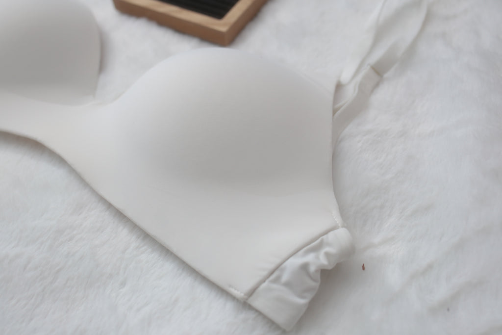 Victoria's Secret 32DD T-shirt Lightly Lined Wireless Bra White