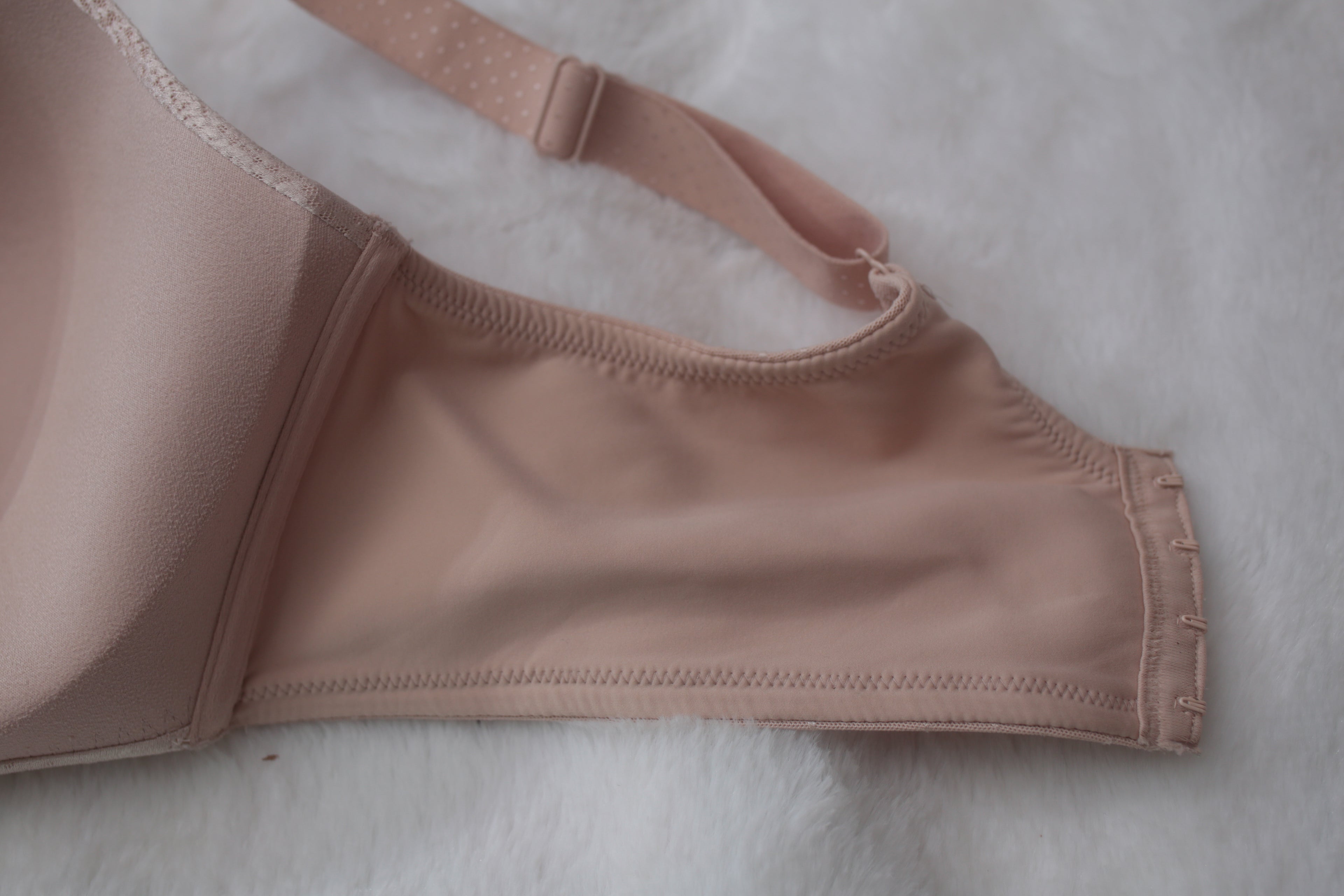 Wacoal 40DDD Back Appeal Wire Free 856303 Wireless Bra Nude